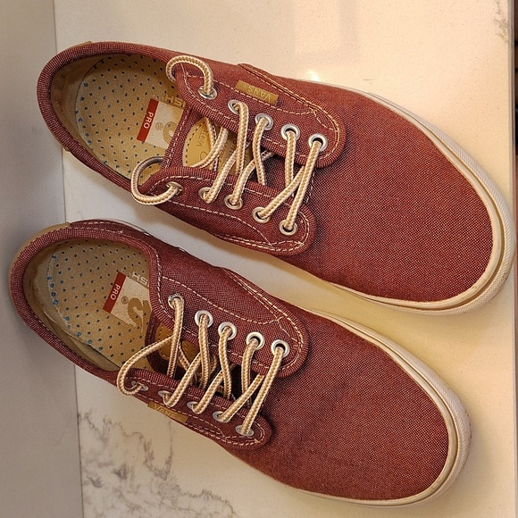 Vans Chima Ferguson Maroon Red Size 7 Mens Lace Up Canvas Skateboard Sneakers - Picture 2 of 9
